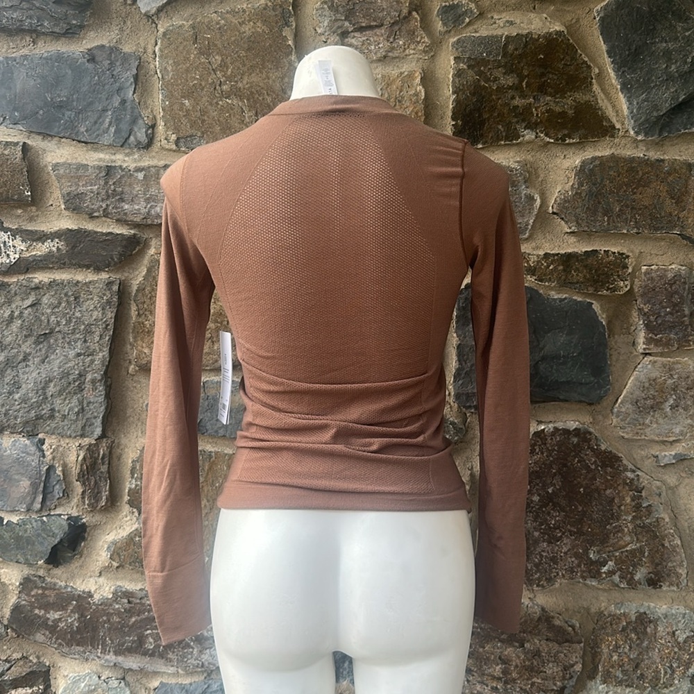 NWT Athleta Foresthill Wool Ascent Top in Rustic Beige Size XS - Picture 7 of 10